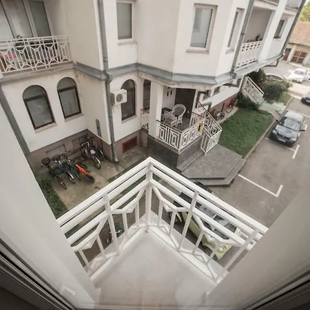 Royal Apartment Backa Palanka Exterior photo